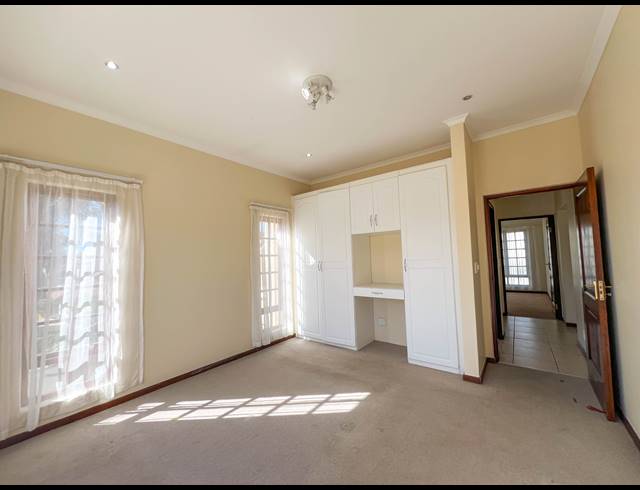 4 BEDROOM HOUSE FOR SALE IN BEDFORDVIEW